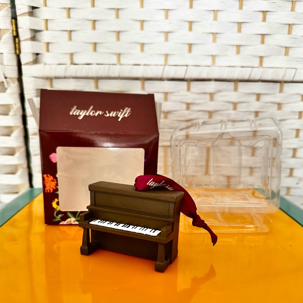 Taylor Swift Surprise song piano Christmas tree ornament